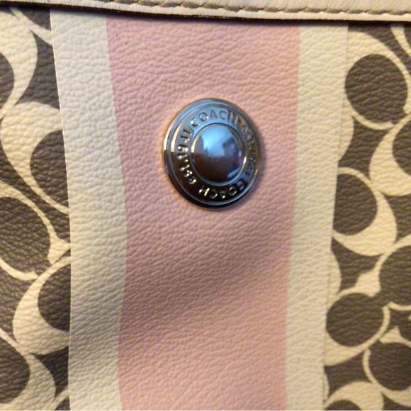 Coacher leather diaper bag in good condition. - Picture 3 of 11